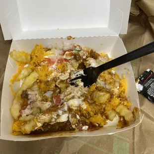 Deluxe Chili Cheese fry