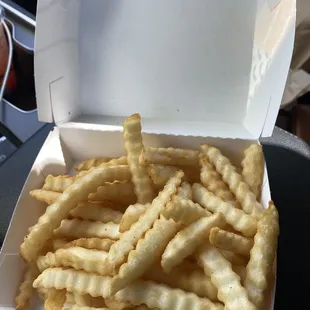 "Chillie cheese fries"