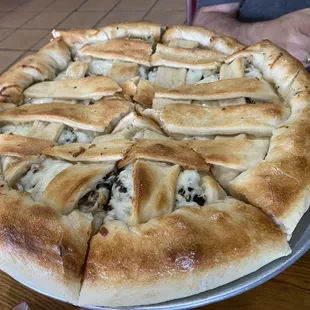 NY style with sausage and mushrooms