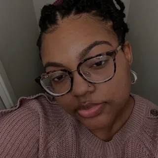 Kela G.