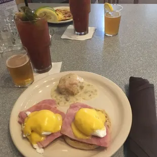 Eggs Benedict