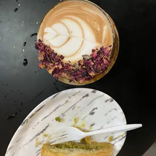 Rose Delah Latte