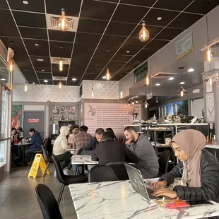 Working spaces and tables