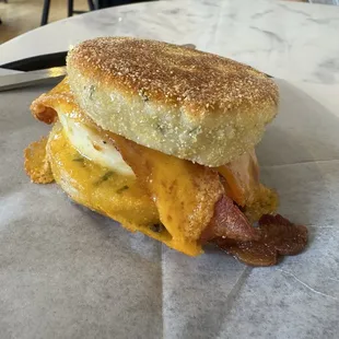 Breakfast sandwich