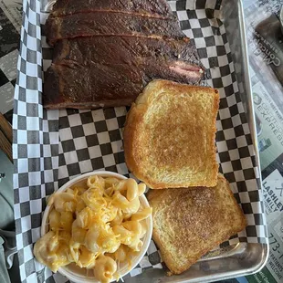 Ribs and Mac and Cheese