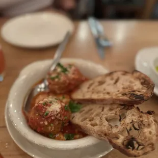 Meatballs in Spicy Marinara