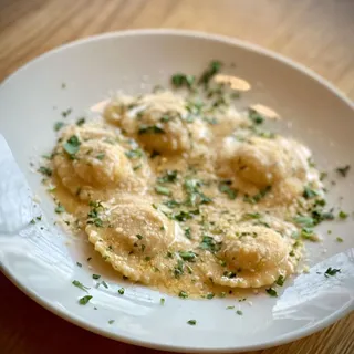 LOBSTER RAVIOLI