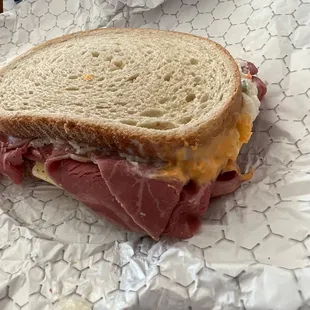 Corned beef sandwich on rye