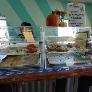 Varies cookies, pastries, and beverages