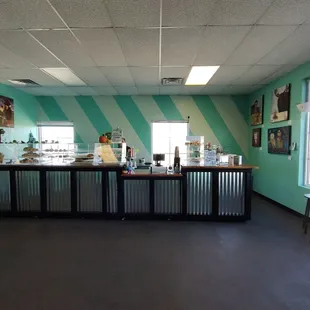 Big room of arts, bakery, and furniture