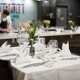 DeleTable table with open kitchen.