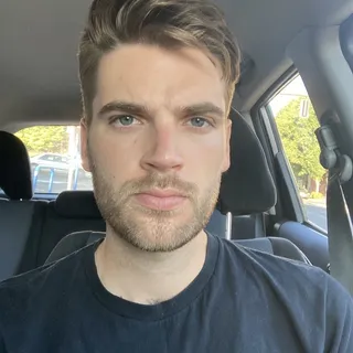 Ari K.