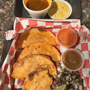 4 Quesabirria Tacos (Birria tacos w/cheese)