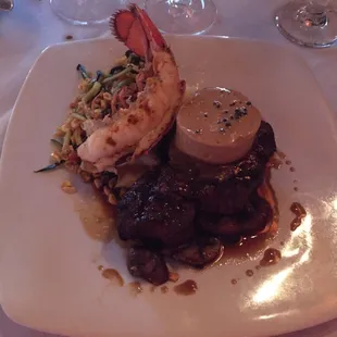 Filet with 1/2 lobster tail.