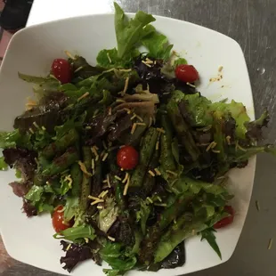 Tandoori Asparagus Salad-Calfornia spring mix tossed with balsemic dressing and roasted fresh asparagus.