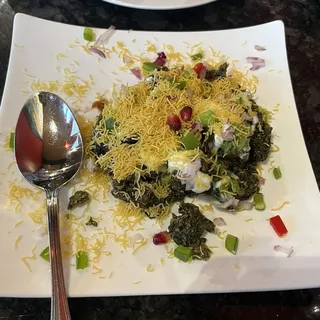 Palak Pakoda Chaat