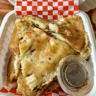 Seafood pancake. My fave.