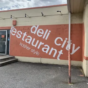 deli city restaurant
