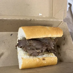 Tri-Tip steak hot sandwich, no mayo