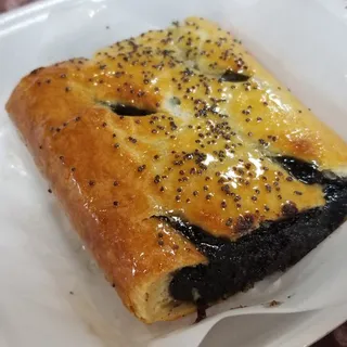 Poppy Seed Strudel