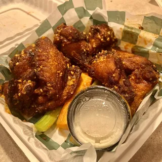 Sriracha Garlic Parmesan Wings (10)