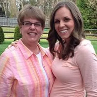 Vicki V.