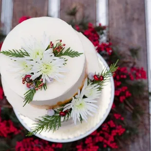 Wintery Wedding Cake