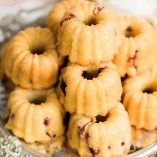 Yummmmm.... Mini Raspberry Bundt Cakes. Photo by Kirsten Marie Photography