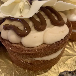 Vanilla Dulce de Leche Cake