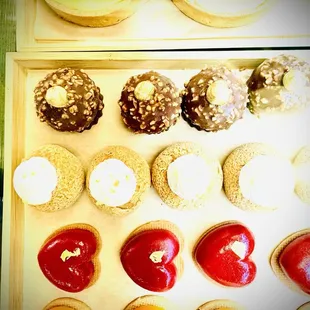 Cute mini cakes