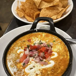 Queso Con Chorizo