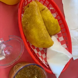 a basket of fried food
