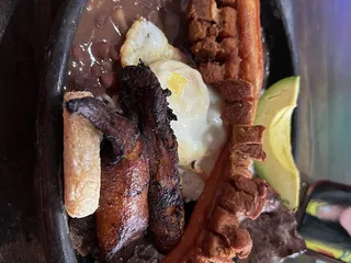 Altoque Colombian Food