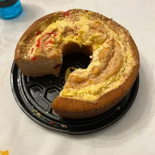 Strawberry cream pound cake