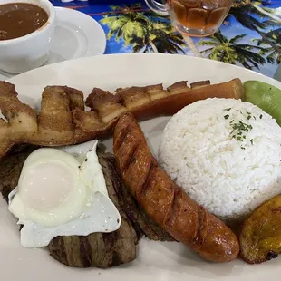 Bandeja Paisa- delicioso!
