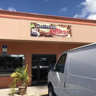 New Latin food restaurant in New Port Richey, FL. The food is great and reasonably priced. Great service and very clean.
