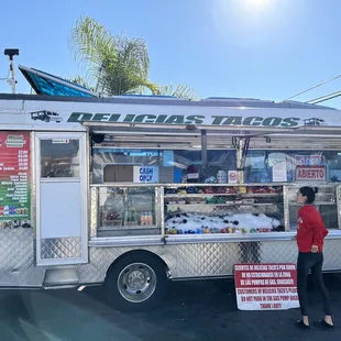 The delicious food truck
