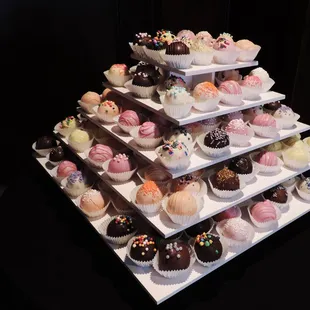For an additional fee, we offer a display tower that can be used during your wedding, Quinceanera, baby shower, or birthday celebration.