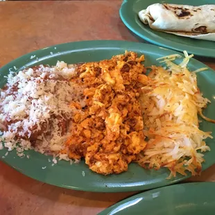 Huevos con Chorizo breakfast platter