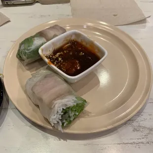 Spring roll with shrimp and pork