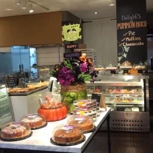 Adorable Halloween Decor and fall treats!