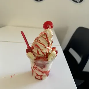 Strawberry Sundae