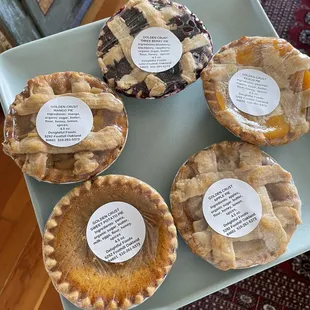 I couldn't decide so I went big... sweet potato, mango, three berry, peach, and apple!