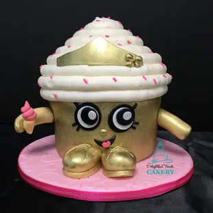 Cupcake birthday cake.