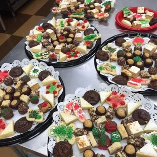 DESSERTS MADE FROM-SCRATCH DAILY