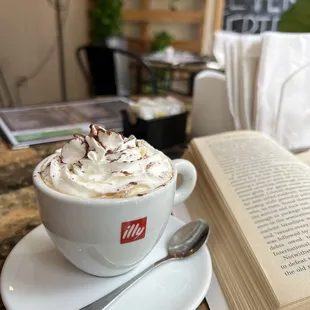 Cappuccino Viennese -- delicious whip cream