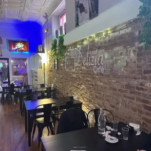 Very cozy. Conveniently located on Patrick Street!