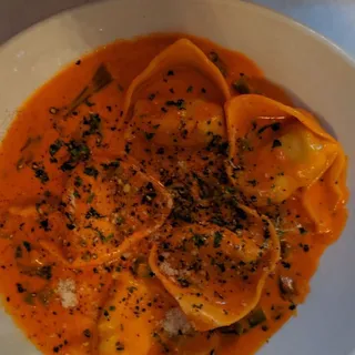 Tortelloni con Asparagi