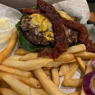 Cheddar cheeseburger with bacon and fries