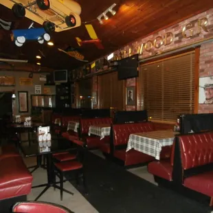 the interior of delkwood grill